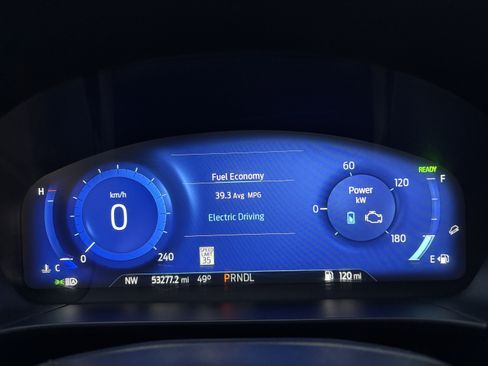 Used 2021 Ford Escape Titanium w/ Titanium Elite Package image 25