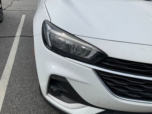 Used 2020 Buick Encore GX Select image 9