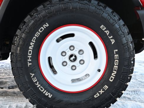 Used 2023 Ford Bronco Heritage Edition image 55