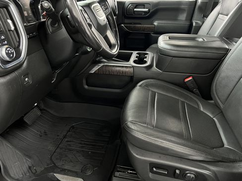 Used 2021 GMC Sierra 2500 Denali w/ Denali Ultimate Package image 16