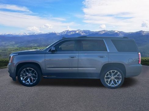 Used 2020 GMC Yukon Denali w/ Denali Premium Package image 2