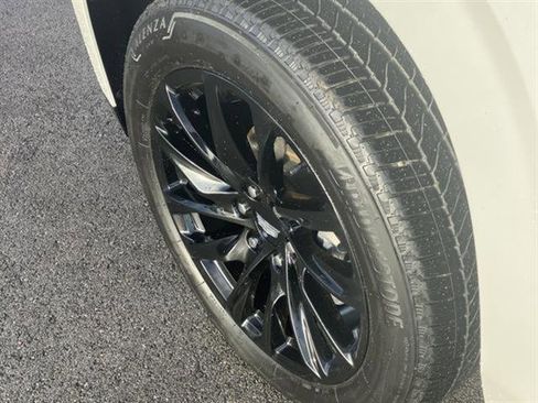 Used 2021 Cadillac Escalade Sport w/ Driver Assist Tech Package image 8