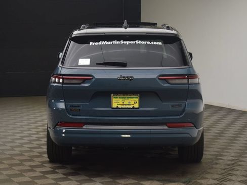 New 2026 Jeep Grand Cherokee L Summit w/ Obsidian Package AWD/4WD image 13