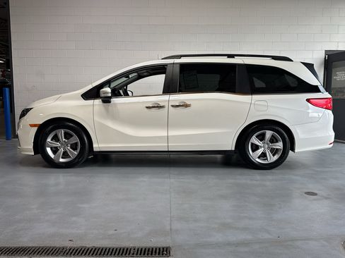 Used 2019 Honda Odyssey EX-L image 2