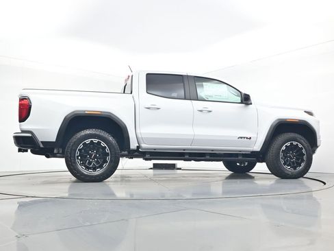 New 2026 GMC Canyon AT4 image 28