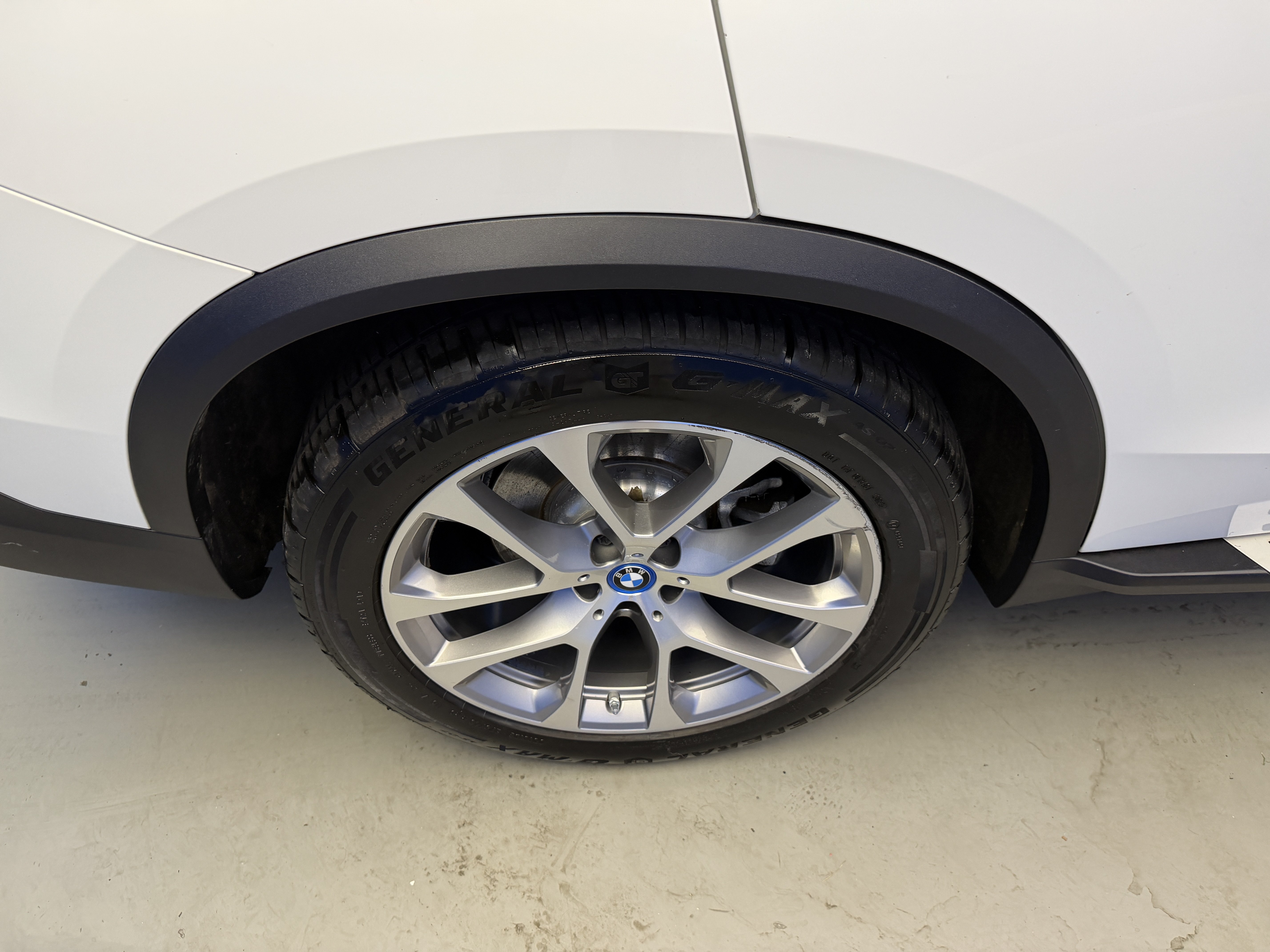 Used 2023 BMW X5 xDrive45e AWD/4WD image 8