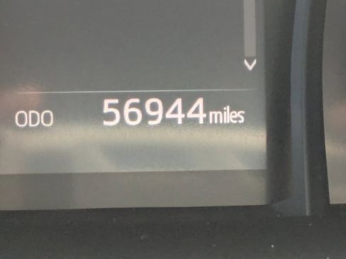 Used 2019 Toyota Camry L image 23