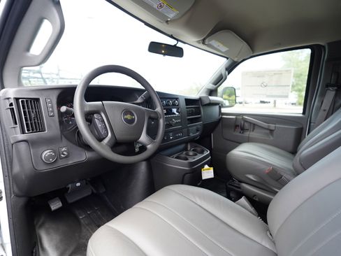 New 2025 Chevrolet Express 2500 w/ Driver Convenience Package RWD image 10