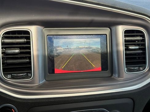 Used 2021 Dodge Charger SXT w/ Leather Interior Group image 23