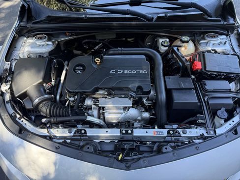 Used 2016 Chevrolet Malibu LT FWD image 25