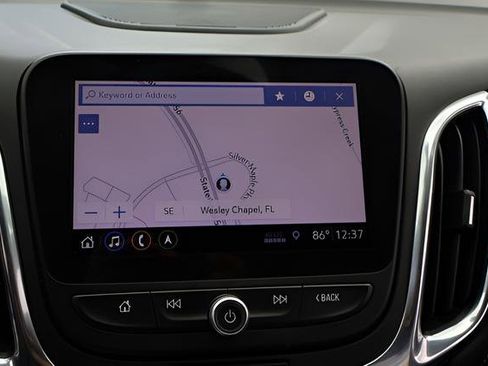 Used 2020 Chevrolet Equinox Premier FWD image 23