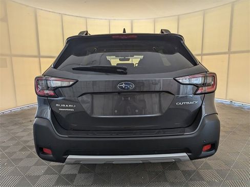 New 2025 Subaru Outback Limited image 10