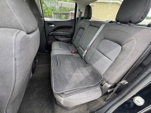 Used 2018 Chevrolet Colorado LT RWD image 16