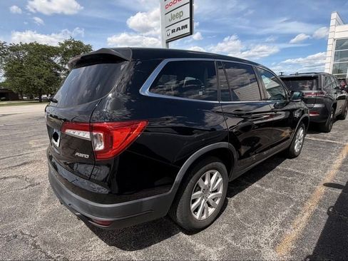 Used 2019 Honda Pilot LX image 4