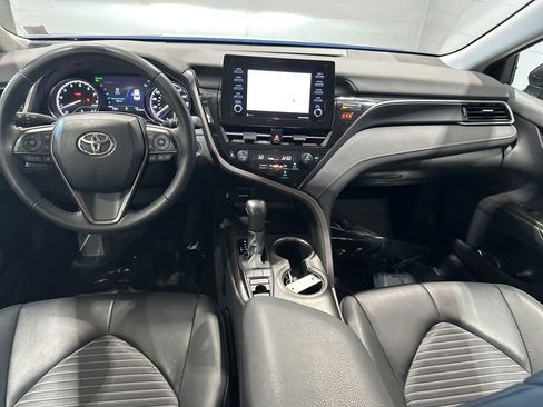 Used 2023 Toyota Camry SE w/ Convenience Package AWD/4WD image 7