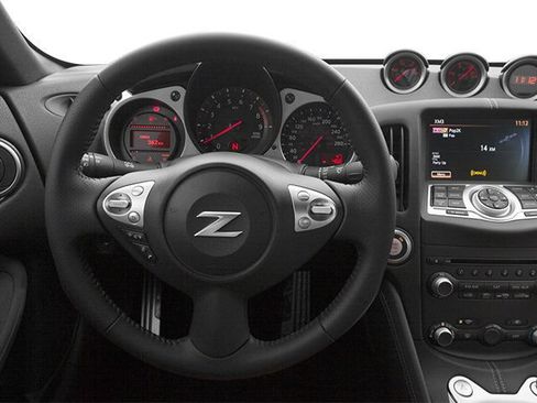 Used 2014 Nissan 370Z Coupe w/ Sport Package RWD image 10