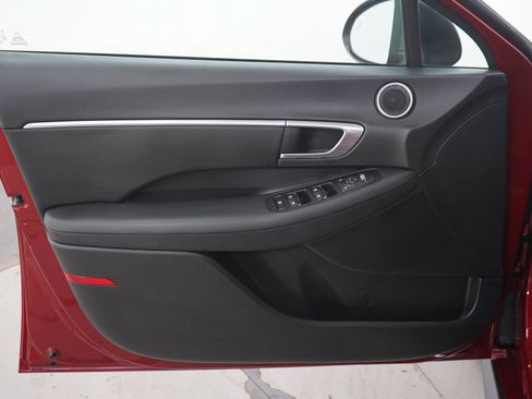 Used 2023 Hyundai Sonata SEL w/ Convenience Package FWD image 19