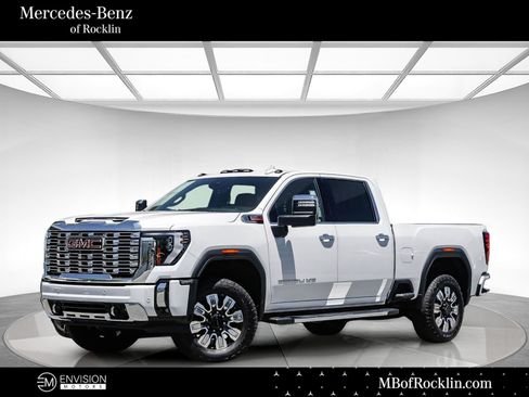 Used 2024 GMC Sierra 2500 Denali w/ Denali Reserve Package AWD/4WD image 1
