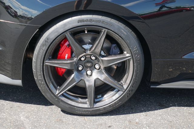 Used 2022 Ford Mustang Shelby GT500 w/ Carbon Fiber Track Pack RWD image 13