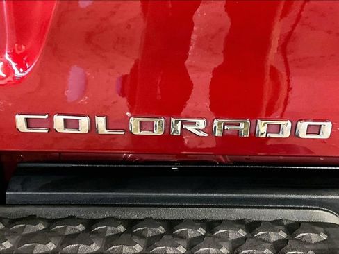 Used 2023 Chevrolet Colorado Trail Boss w/ Safety Package AWD/4WD image 30