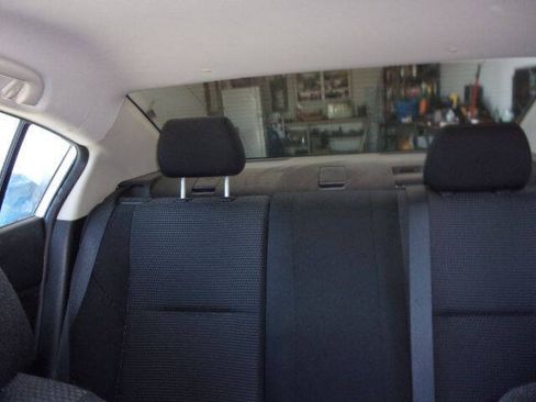 Used 2012 MAZDA MAZDA3 i Sport FWD image 12