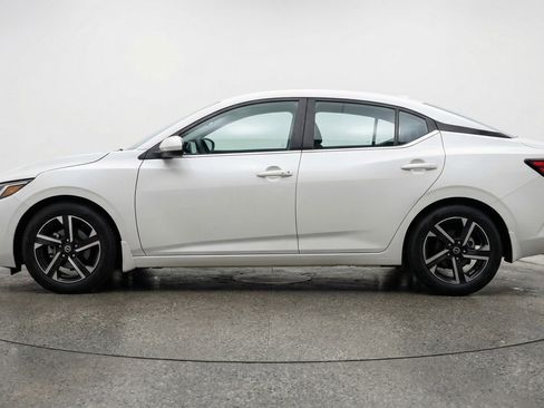 Used 2025 Nissan Sentra SV FWD image 5