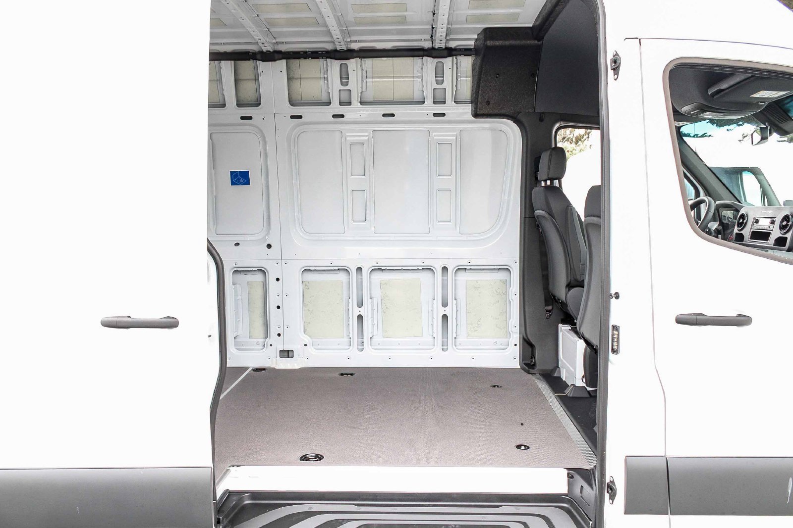 New 2025 Mercedes-Benz Sprinter 2500 image 24
