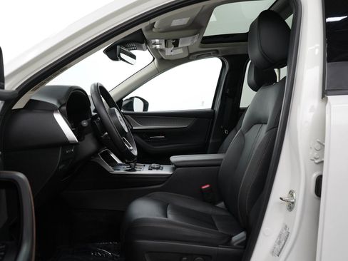 Used 2025 MAZDA CX-70 Plug-In Hybrid w/ Premium Pkg image 19