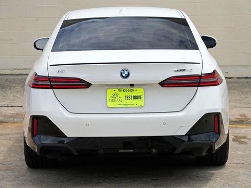 Used 2025 BMW i5 eDrive40i w/ M Sport Package RWD image 55