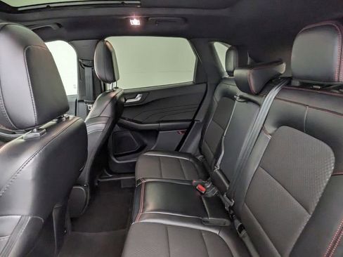 Certified 2024 Ford Escape ST-Line w/ Tech Pack #1 AWD/4WD image 38