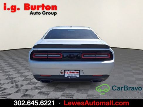 Used 2023 Dodge Challenger R/T RWD image 5