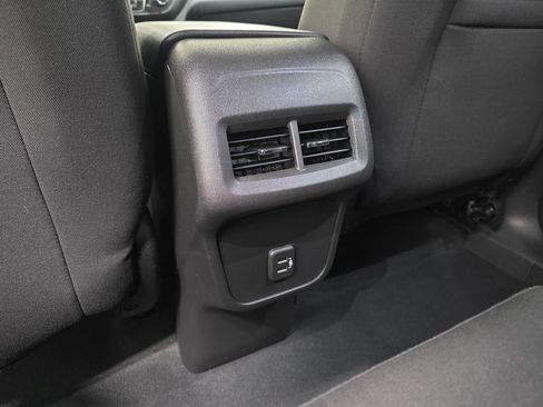 Used 2022 Chevrolet Equinox LT FWD image 35