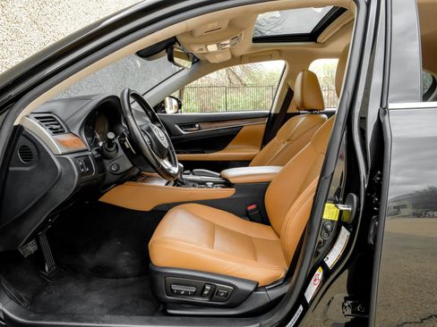 Used 2017 Lexus GS 350 AWD w/ Premium Package image 4