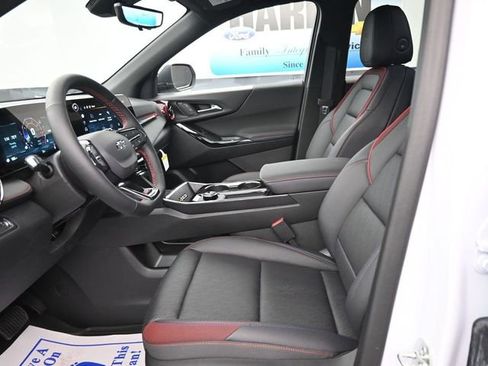 New 2026 Chevrolet Equinox RS w/ Convenience Package III FWD image 13