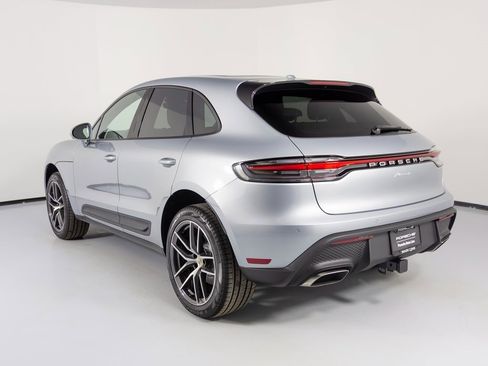 New 2026 Porsche Macan image 3