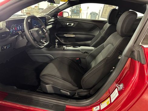 Used 2024 Ford Mustang GT RWD image 28