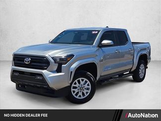 Used 2025 Toyota Tacoma SR5 AWD/4WD video 1