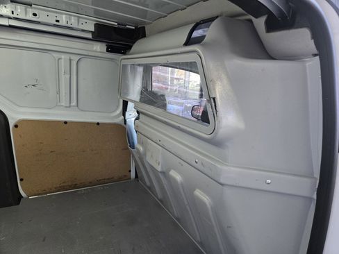 Used 2023 Ford Transit Connect XL image 8