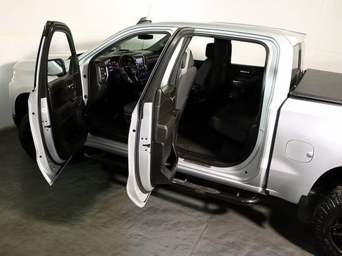 Used 2021 Chevrolet Silverado 1500 LT Trail Boss w/ Convenience Package II image 5