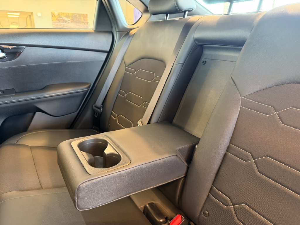Used 2021 Kia Forte GT-Line w/ GT-Line Premium Package FWD image 20