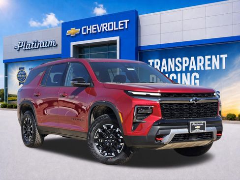 New 2026 Chevrolet Traverse Z71 w/ Driver Confidence Package AWD/4WD image 1