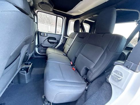 Used 2021 Jeep Wrangler Unlimited Sport image 27