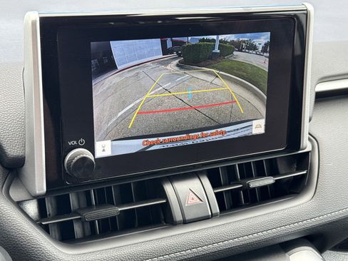 Used 2024 Toyota RAV4 XLE image 25