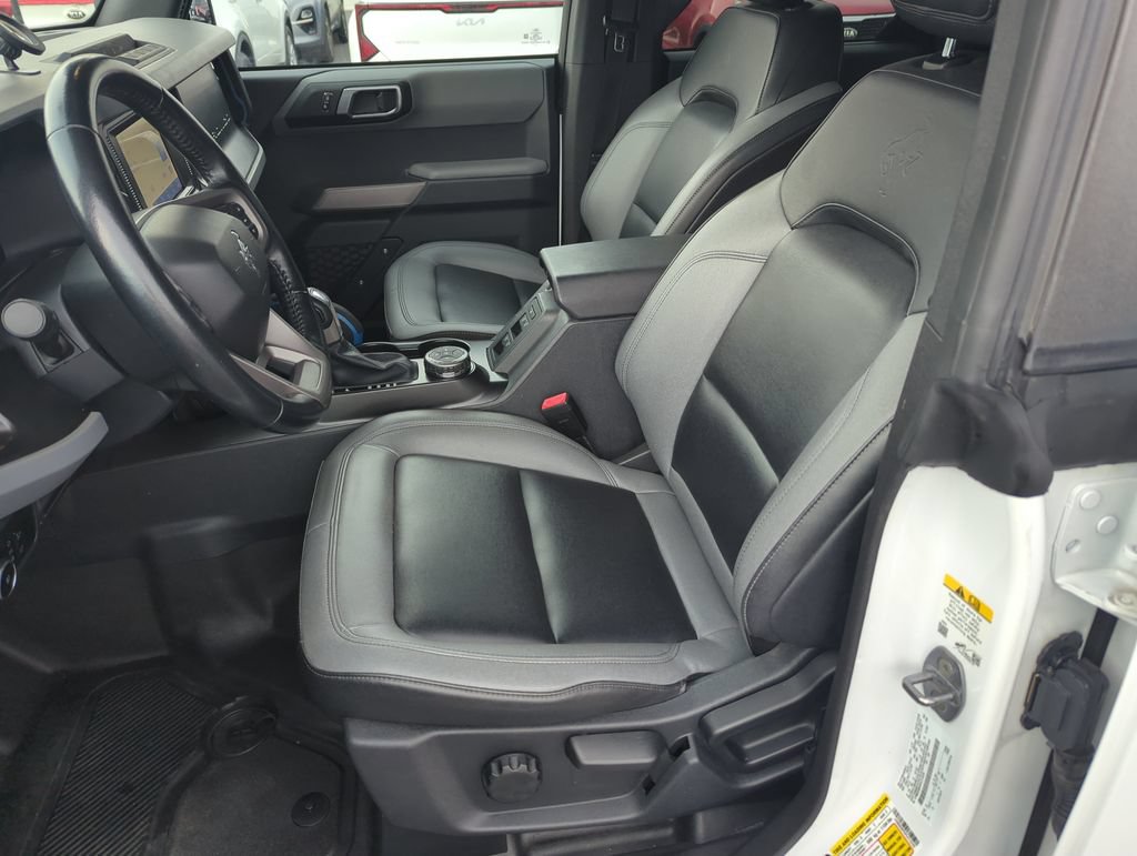 Used 2023 Ford Bronco Black Diamond AWD/4WD image 12