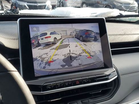 Used 2024 Jeep Compass Limited image 14