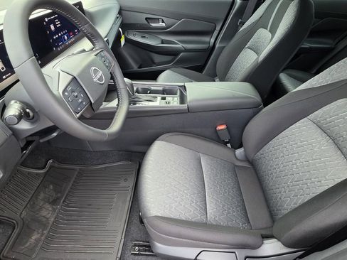 New 2026 Nissan Sentra SV image 7