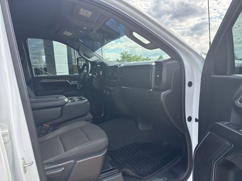 Used 2024 Chevrolet Silverado 3500 LT AWD/4WD image 24
