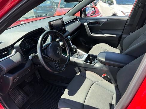 Used 2021 Toyota RAV4 SE AWD/4WD image 21