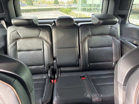 New 2025 Lincoln Navigator Black Label image 23