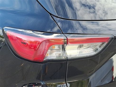 Certified 2022 Ford Escape SEL image 10